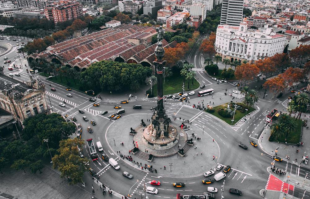 Photograph of busy cars in Barcelona, Spain